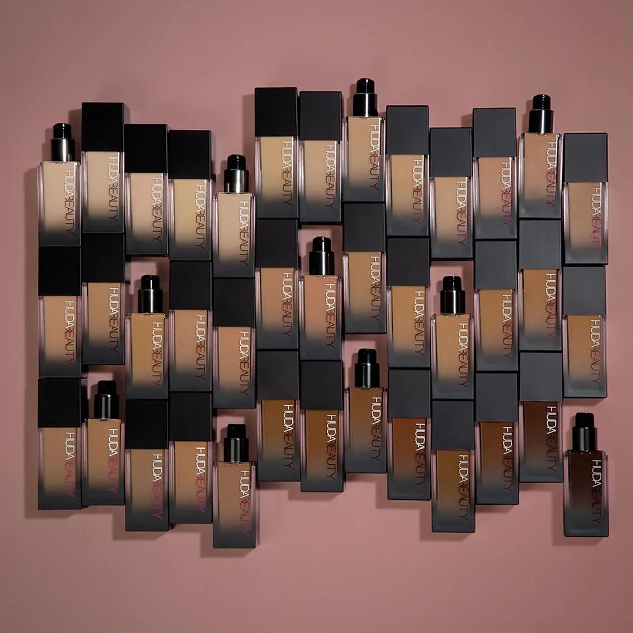 Huda Beauty FauxFilter Luminous Matte Foundation RKN ALESTOORA