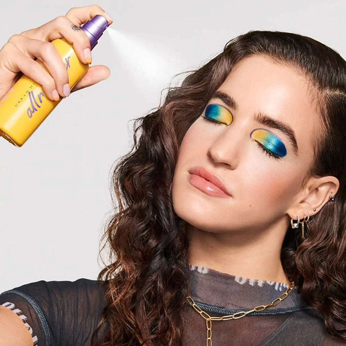 URBAN DECAY All Nighter Long-Lasting Makeup Setting Spray with Vitamin C URBAN DECAY